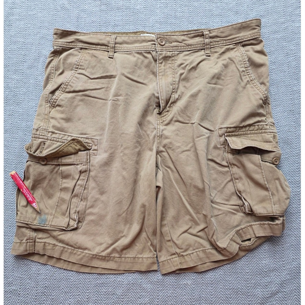 Signature by Levi Strauss Gold Mens Tan Cargo Shorts Size 40 Khaki Cotton Twill